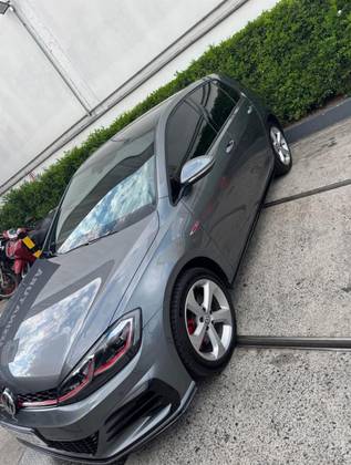 VOLKSWAGEN GOLF 2.0 350 TSI GASOLINA GTI DSG VOLKSWAGEN GOLF 2.0 350 TSI GASOLINA GTI DSG